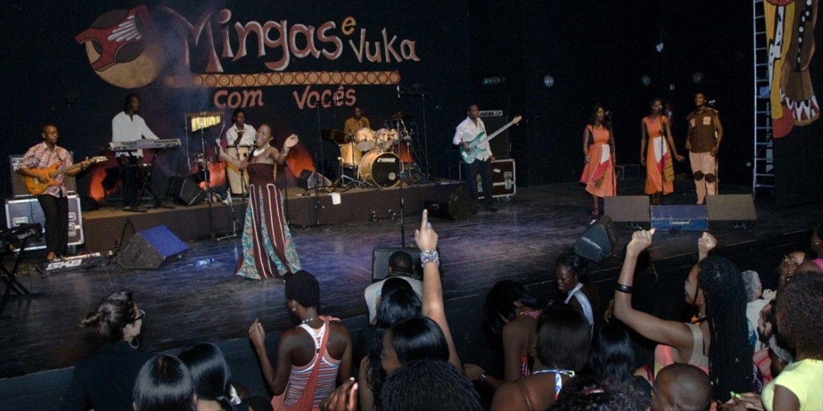 Mingas in Maputo March 2011  (photo by Jorge Almeida)