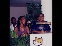 With Miriam Makeba at press conference in Maputo 2002 (Photo by ps)